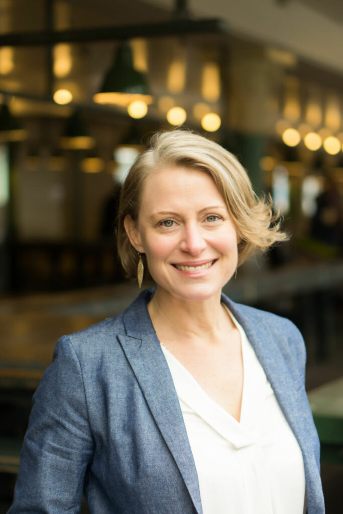 Karen FNDcourage Volunteer